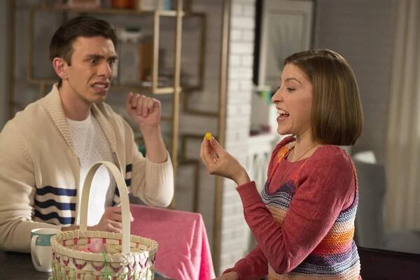 Průměrňákovi - Thank You for Not Kissing - Z filmu - Brock Ciarlelli, Eden Sher