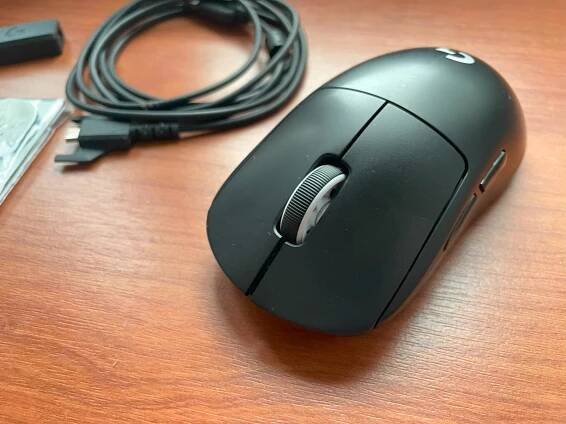Bezdrátová myš Logitech G Pro X Superlight nefunkční - Vstupní zařízení k PC