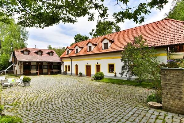 mlynmrac.cz – Podmračský Mlýn