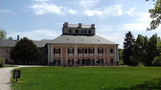 Zámek Ratibořice: Historie, Pověsti a Architektura