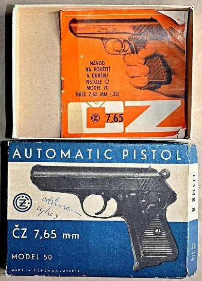 Pistole ČZ model 50 ráže 7,65 mm - krabice a návod na Pi. ČZ vz. 70 - Sběratelské zbraně
