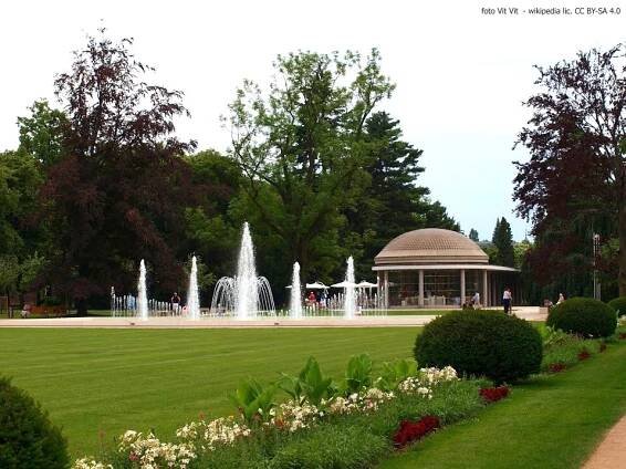 Lázně Poděbrady - ubytování, pobyty, počasí, info, wellness, procedury, prameny