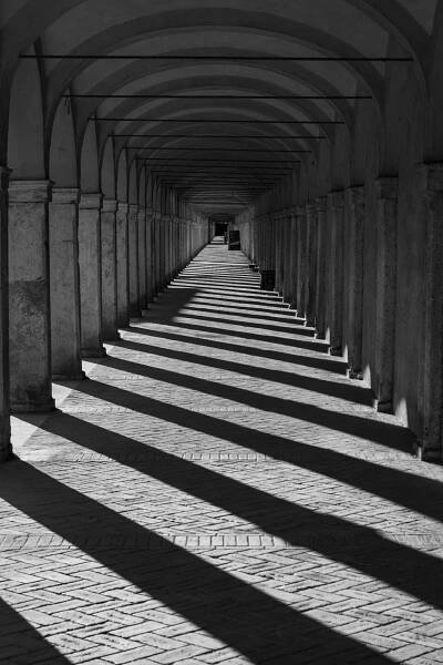 bezplatná Základová fotografie zdarma na téma architektura, arkáda, bod zmizení Základová fotografie