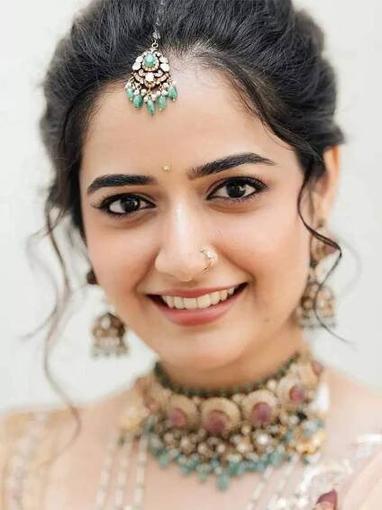 Ashika Ranganath wins hearts with her beautiful smile
