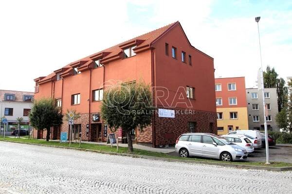 Pronájem bytu 2+kk, 48 m2, Dobříš – QARA