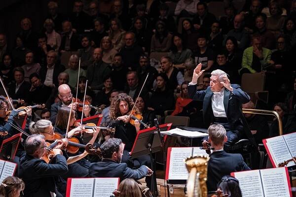 Spellbinding: Herbert Blomstedt's Mahler 9 reviewed