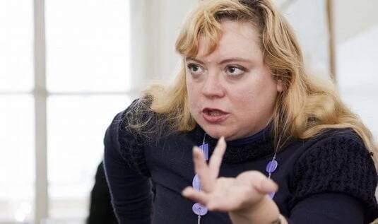Ilona Švihlíková: Plať daně, kde máš zisky. Matku si měj třeba ve vesmíru - Euro.cz