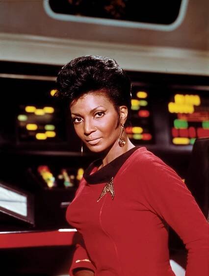 Zesnulá Uhura Nichelle Nicholsová: Její popel vystřelí do vesmíru!