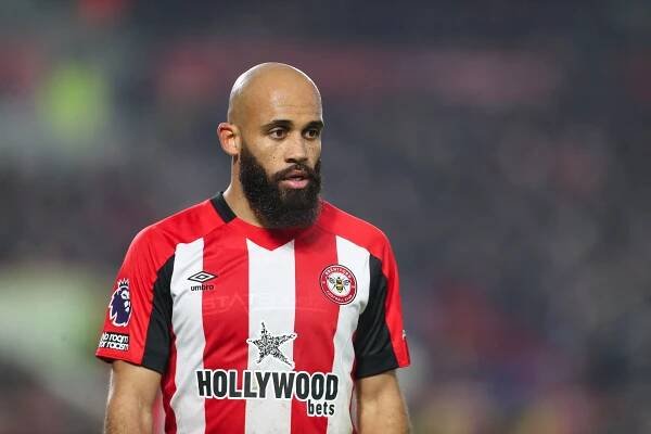 Bryan Mbeumo of Brentford FC in his team uniform.