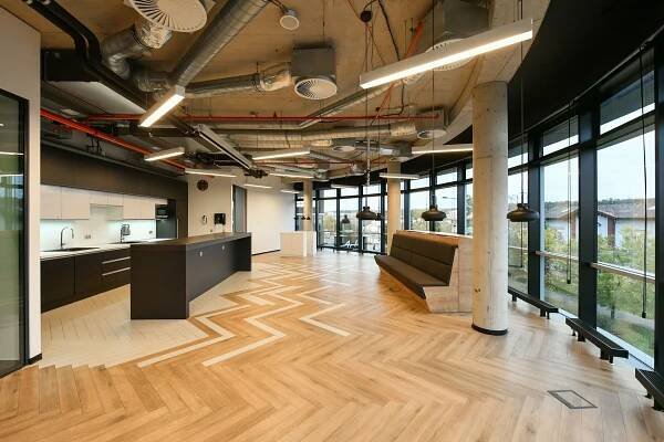 U Garáží, Holešovice - Praha 7 | Pronájem, Administrativní budova, 4 149 m²