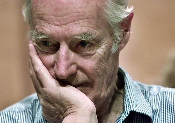 Smutná zpráva: Zemřel pátý člen kapely Beatles George Martin