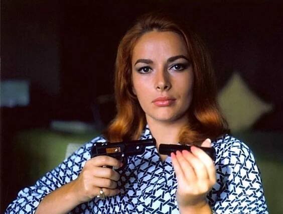 Karin Dor fotky