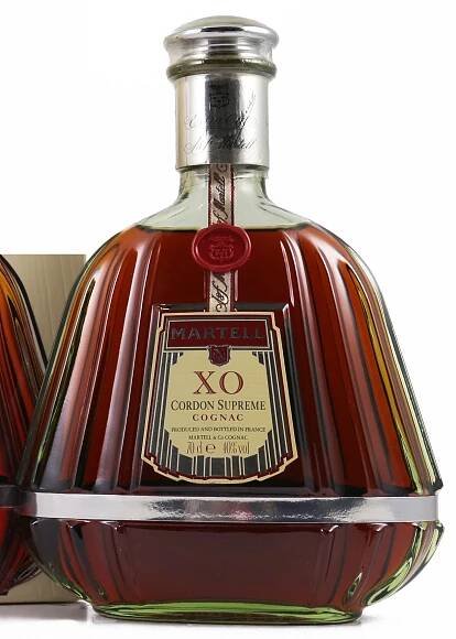 XO Cordon Supreme; 70cle stated (1980s) and 'produced and bottled in France'
