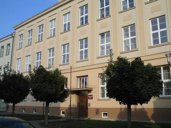ZŠ  Litovel, Jungmannova foto 2