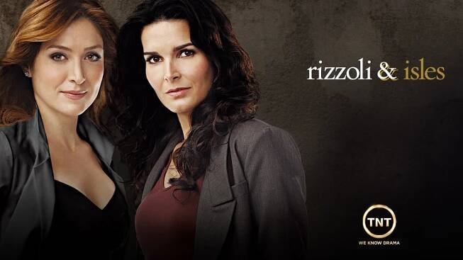 Rizzoli & Isles: Vraždy na pitevně (2010) seriál • Filmožrouti.cz