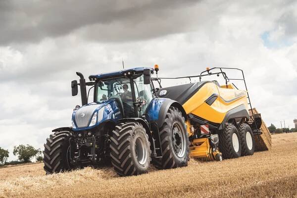 Virtuálně jsme prošli expozicí New Holland, zrušené Techagro tak nezabránilo představení novinek