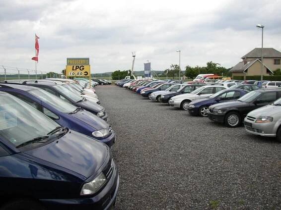 Kontakty – Autocentrum a bazar Jiří Malinský