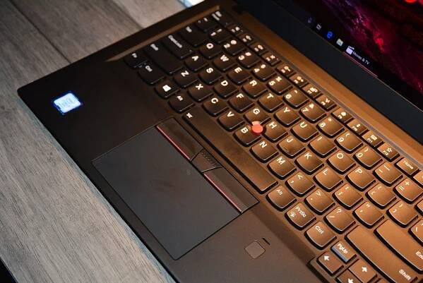Lenovo ThinkPad X1 Carbon (2018)