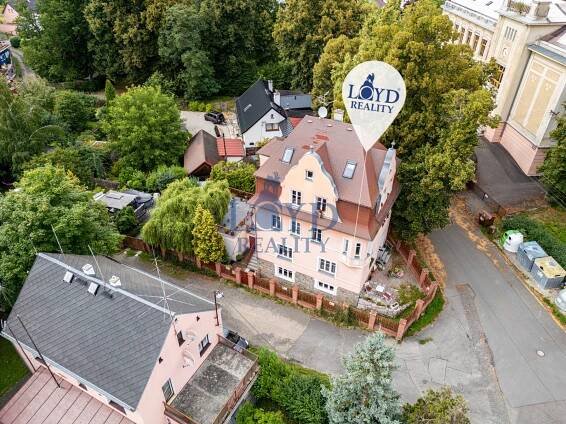 Rodinná vila se třemi samostatnými byty, Karlovy Vary – Doubí | Loyd - reality, s. r. o.