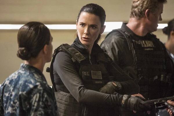 Poslední loď - Čest - Z filmu - Bridget Regan