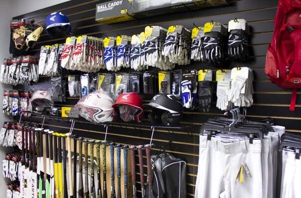 Find my Gear – U Sports – Corporate – School – Team Apparel
