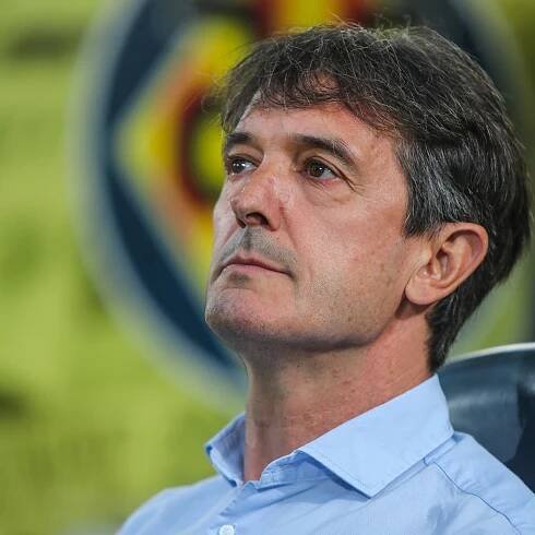 Pacheta admits he still hasn’t decided on a style of play after eight games in charge of Villarreal