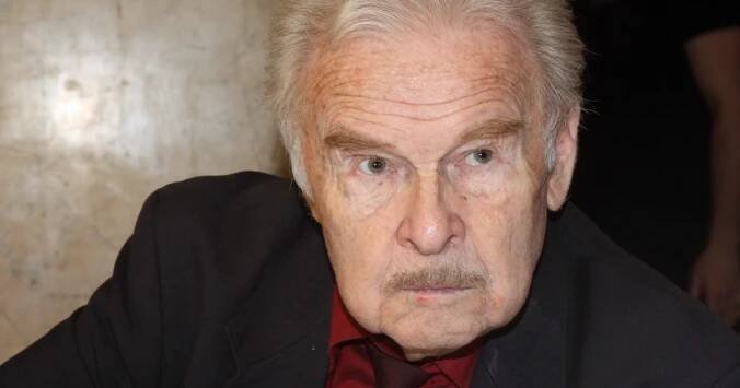 Návštěva u Luďka Munzara. Bohatý životopis herecké legendy by vydal na několik objemných fasciklů