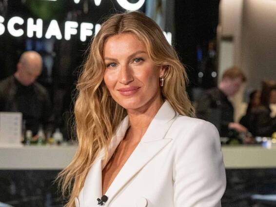 Gisele Bündchen shares raw motherhood moment: 'I've hardly brushed my hair'