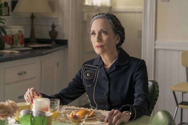 Julia - Humr po americku - Z filmu - Bebe Neuwirth