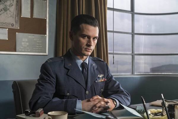 Projekt Modrá kniha - Série 1 - Promo - Michael Malarkey