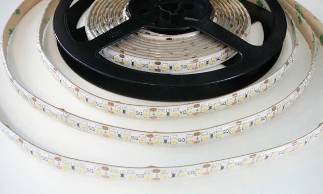 T-LED SQ3-W600 12V 3000K 1 m od 153 Kč