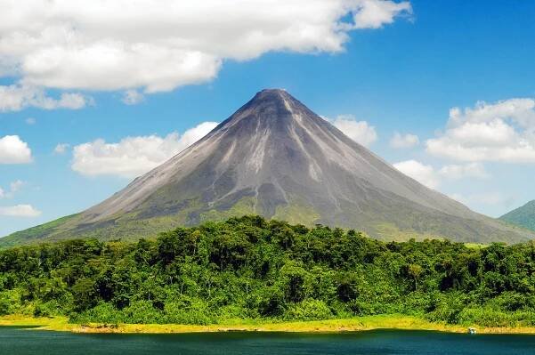 Can an extinct volcano come back to life? Scientists think they found out