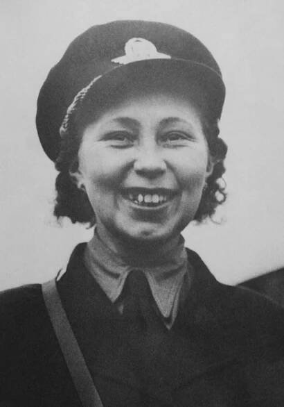 rok 1950 - maminka průvodčí v Rumburku