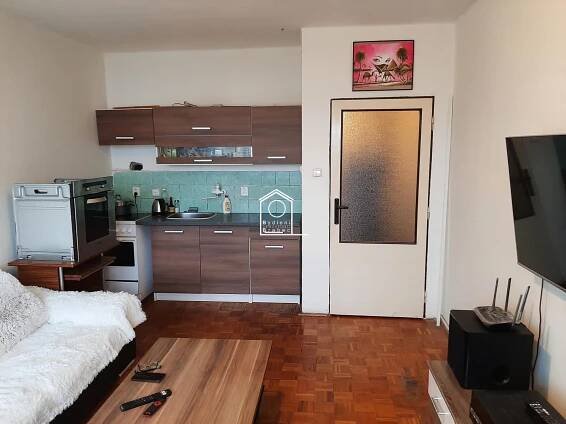 Pronájem bytu 1+kk s balkónem, Holý vrch , Česká Lípa