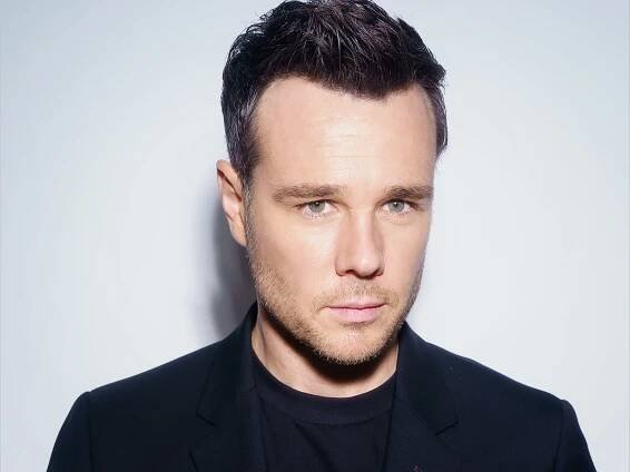 Rupert Evans on his Role in “Bridgerton”: “Lovely bringing this person to life.”