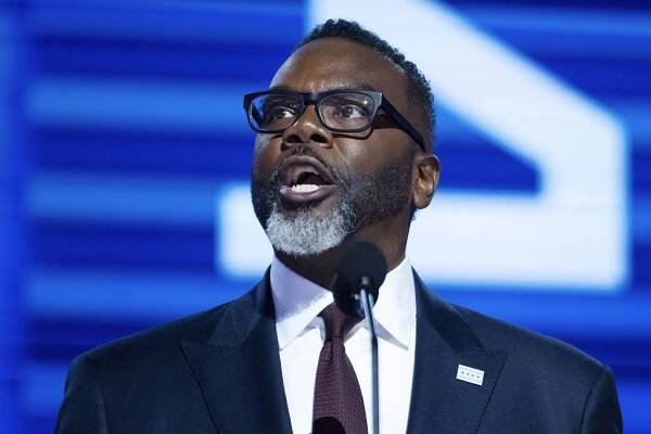 Chicago Mayor Brandon Johnson’s approval drops to 14%, unfavorable reaches 80%