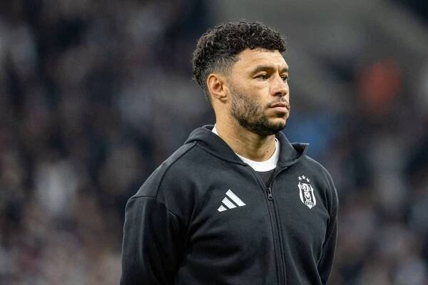 Besiktas in talks to terminate Oxlade-Chamberlain contract