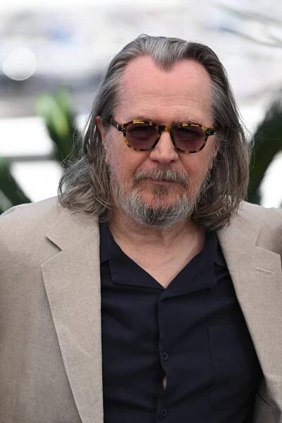Gary Oldman wins performance gong at Rose d’Or Awards for role in Slow Horses | The Standard