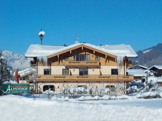Ferienhotel Alpenhof 1
