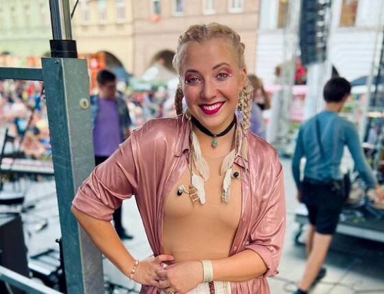 Anna Julie Slováčková před léčbou zkrátila vlasy: Poslala fanouškům dojemný vzkaz - Zivot