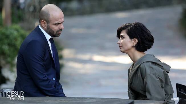 Odvážný a krásná - Epizoda 23 - Z filmu - Erkan Avcı, Tuba Büyüküstün