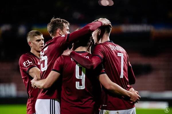 Čtyři góly do sítě Teplic | sparta.cz