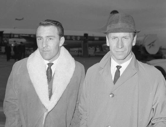 Soubor:Jimmy Greaves and Bobby Charlton.jpg