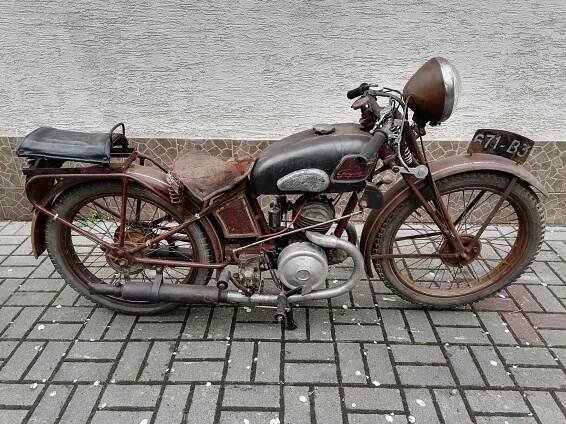 Monet Goyon Motocikl