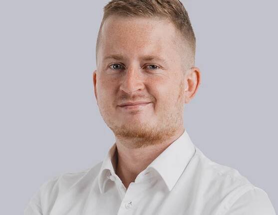 PR a komunikaci PwC nově vede Tomáš Weiss