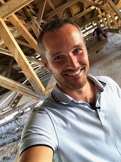 V tomhle luxusu bude trávit chvíle se svou rodinou: Nastávající táta Míra Hejda se pochlubil sídlem na Šumavě