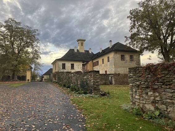 Zámek Nemilkov - Velhartice, Šumava a Lipno
