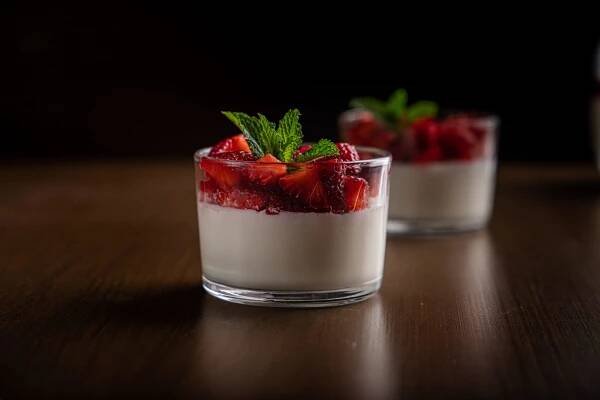 Vegánska panna cotta recept – rýchly a ľahký dezert - Vegan.sk