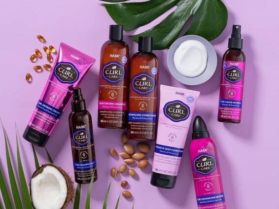 3 Beauty Editors on How They Keep Their Curls Soft and Bouncy