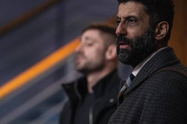 Showtrial - Officer X - Z filmu - Adeel Akhtar